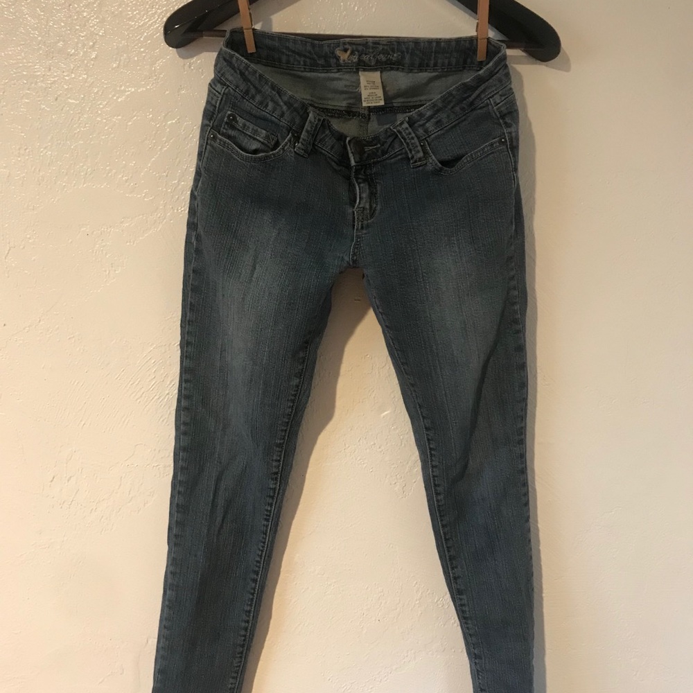 Wet Seal low-rise skinny jeans Size 9